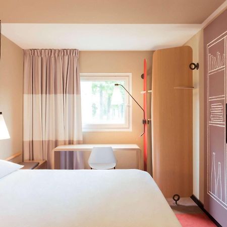 Ibis Guaiba Hotel ภายนอก รูปภาพ