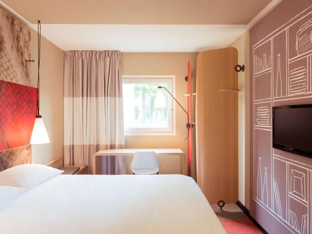 Ibis Guaiba Hotel ภายนอก รูปภาพ