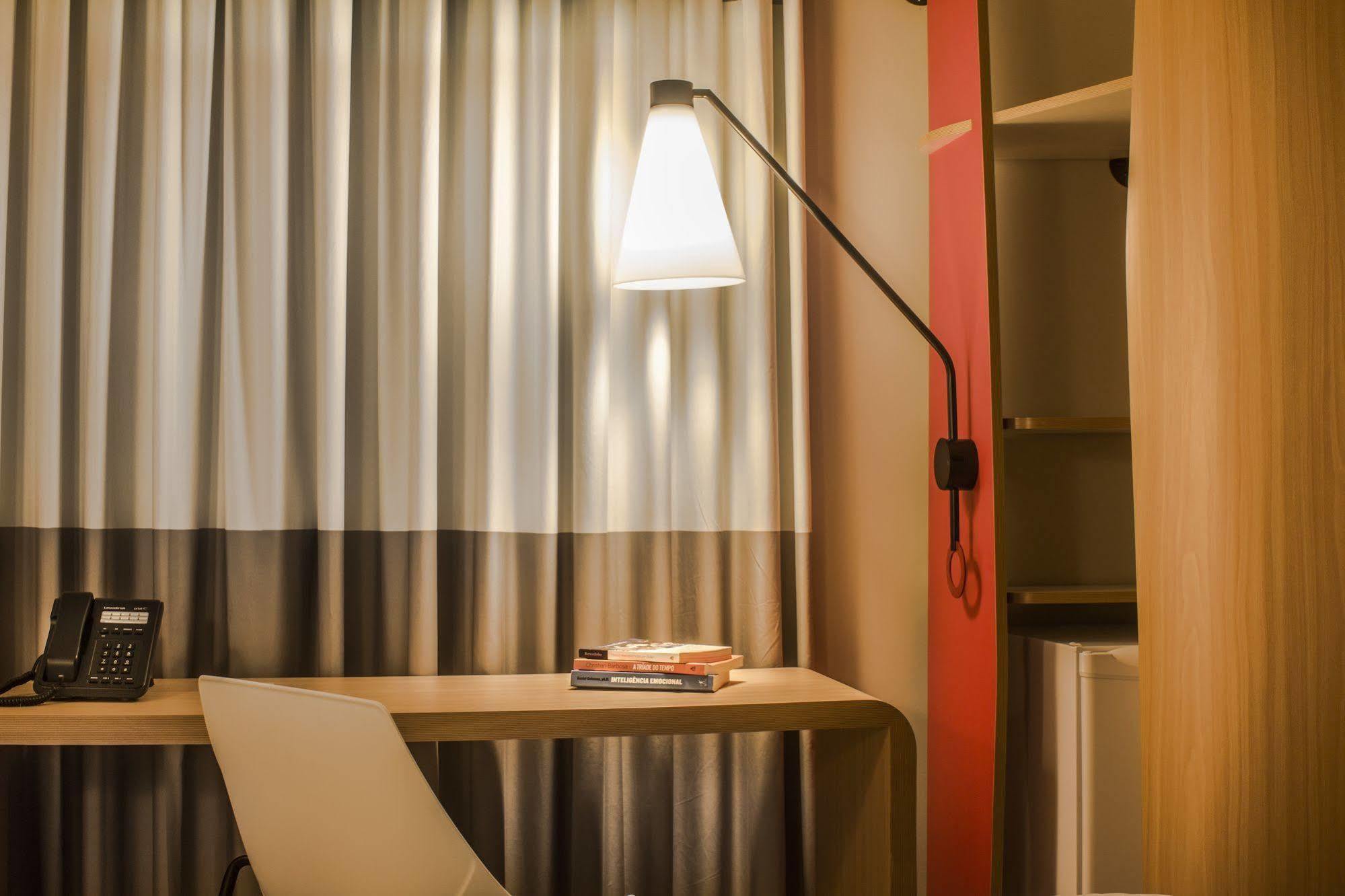 Ibis Guaiba Hotel ภายนอก รูปภาพ