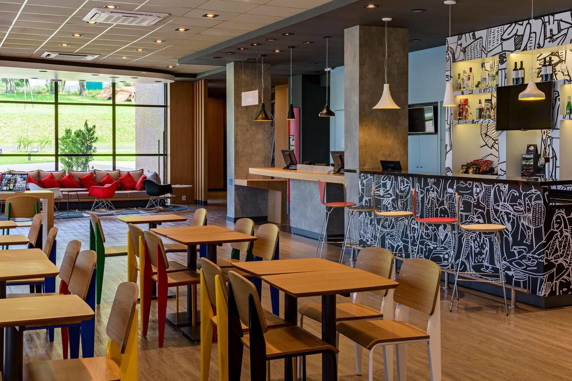 Ibis Guaiba Hotel ภายนอก รูปภาพ
